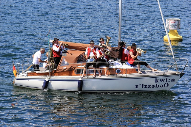 在这关键时 在这关键时